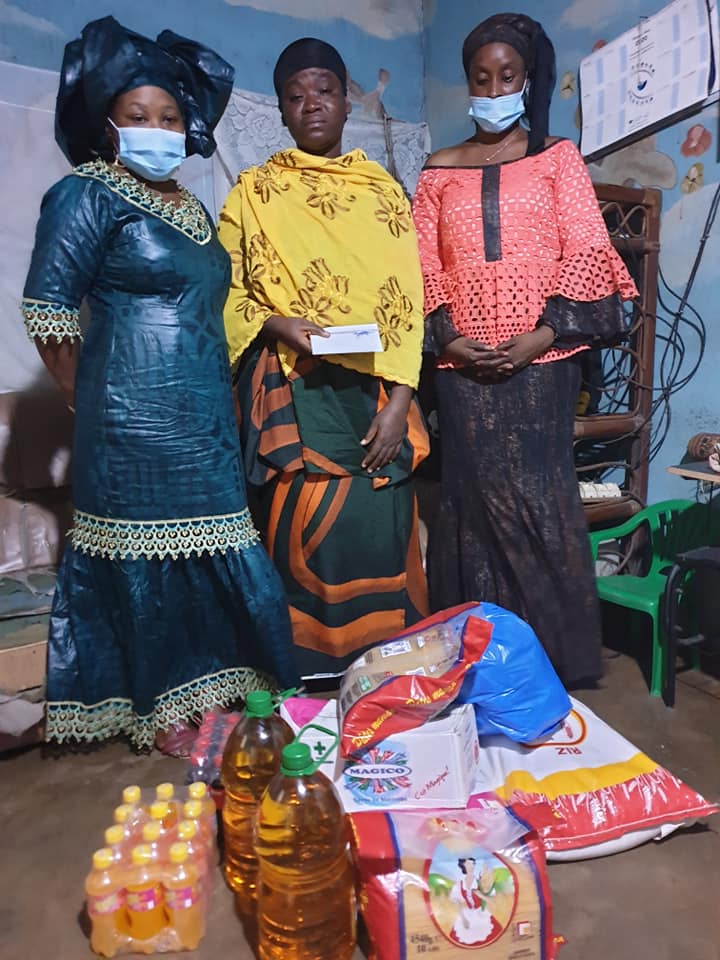 Lire la suite à propos de l’article Solidarité pour la Tabaski : L’ONG Berko soutient une veuve et ses 7 enfants